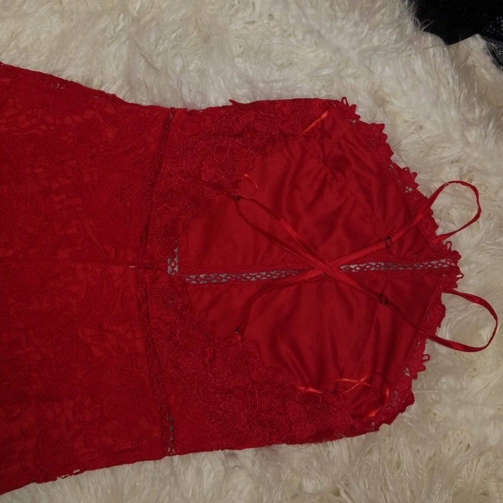 Red date night dress - Picture 3 of 3